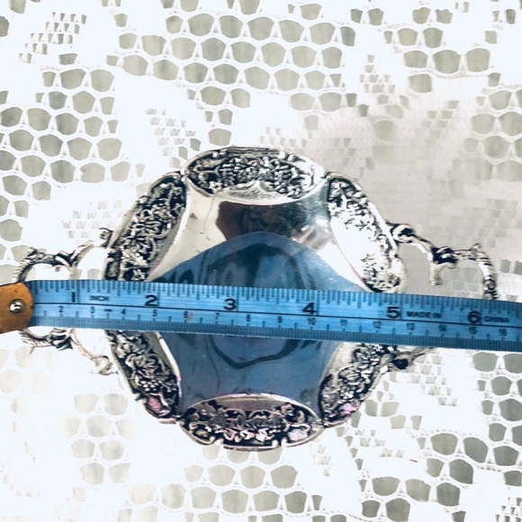 TWO’S  CO. SILVER PLATED METAL - Picture 5 of 6